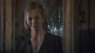 Sexy Unfaithful Diane Lane gets fucked in restroom (with loop) porn video